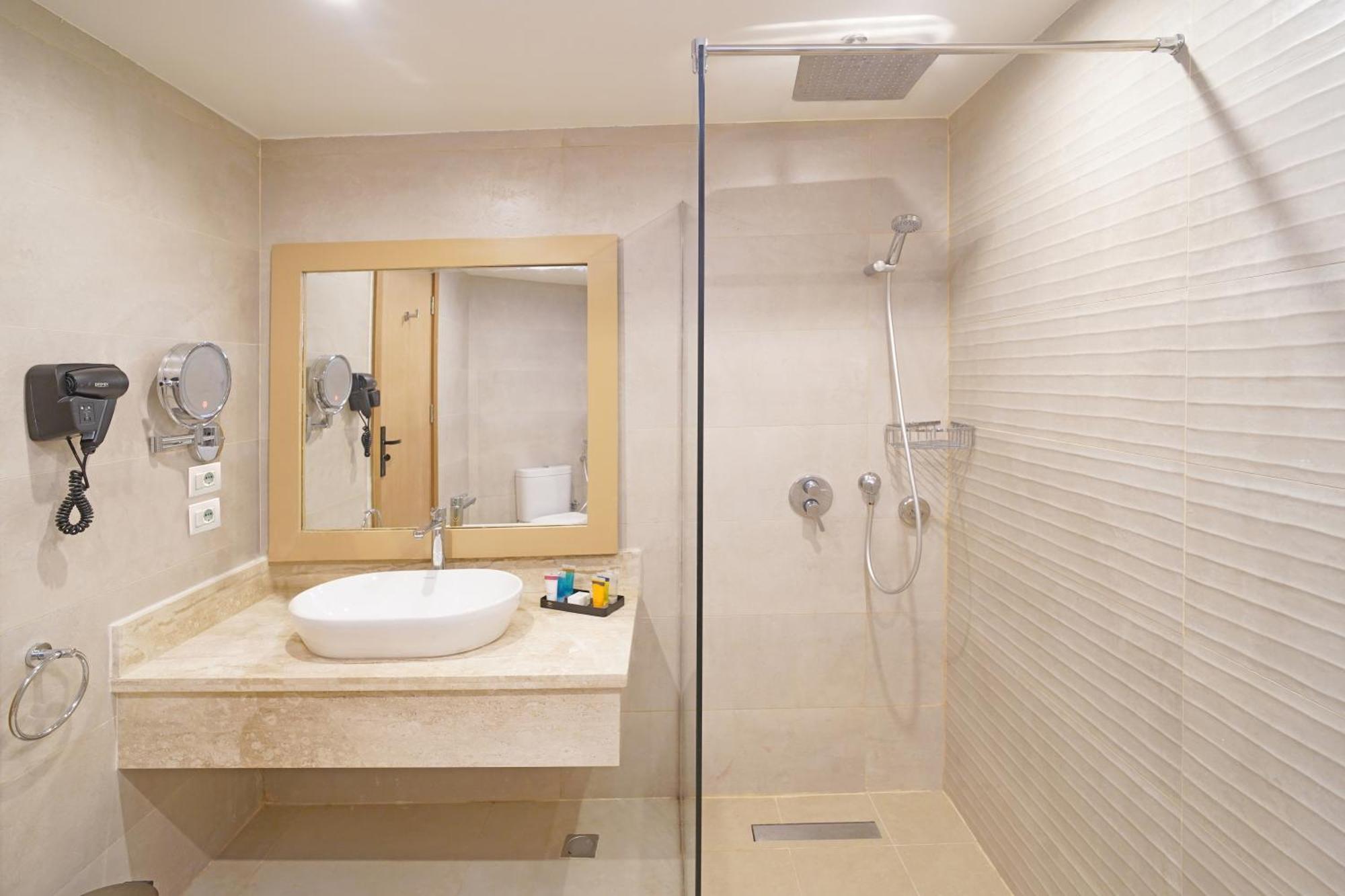 Premium Sea View Room